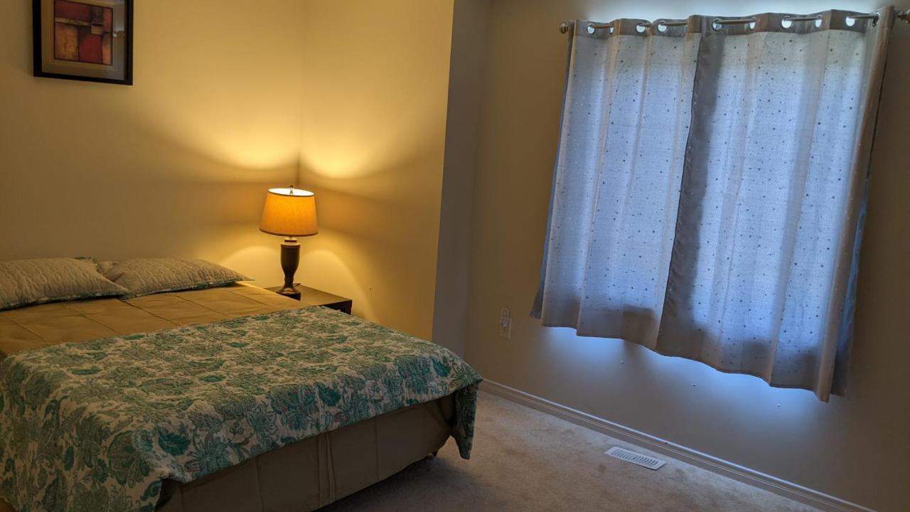 The Warm Welcome Suite Thorold Exterior photo