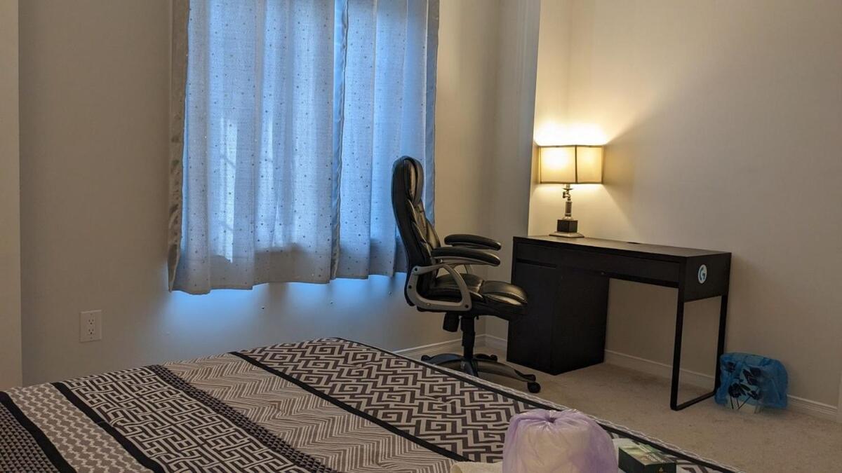 The Warm Welcome Suite Thorold Exterior photo