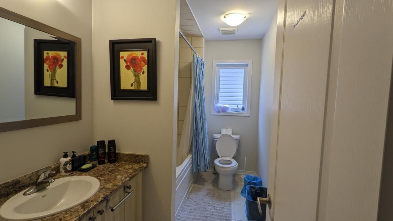 The Warm Welcome Suite Thorold Exterior photo